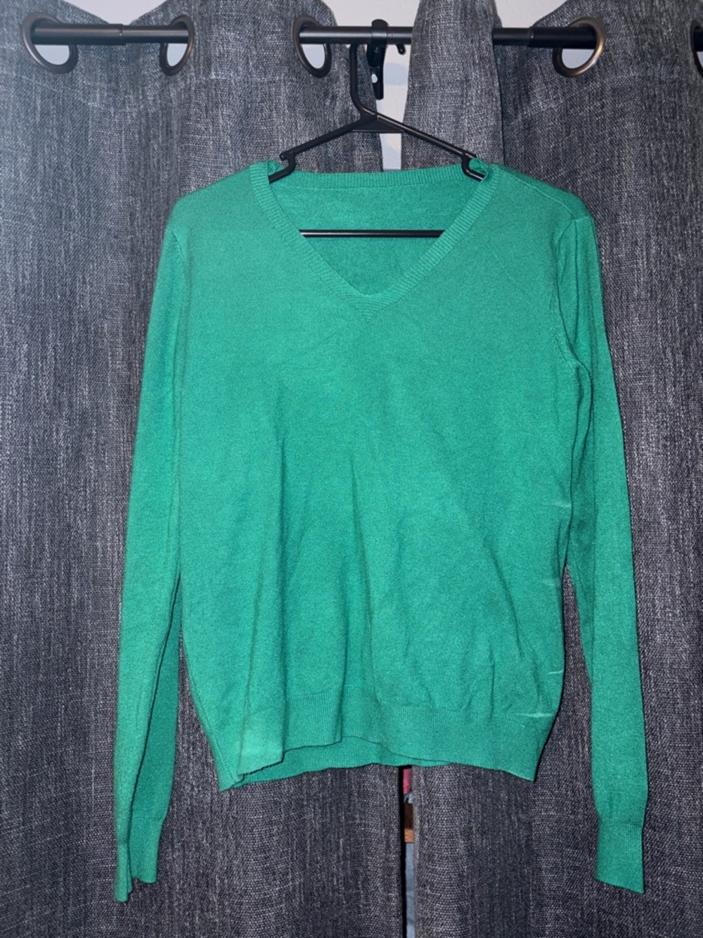 V-Neck Women's Sweater in Green
